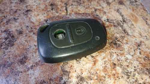 broken renault master van key repairs